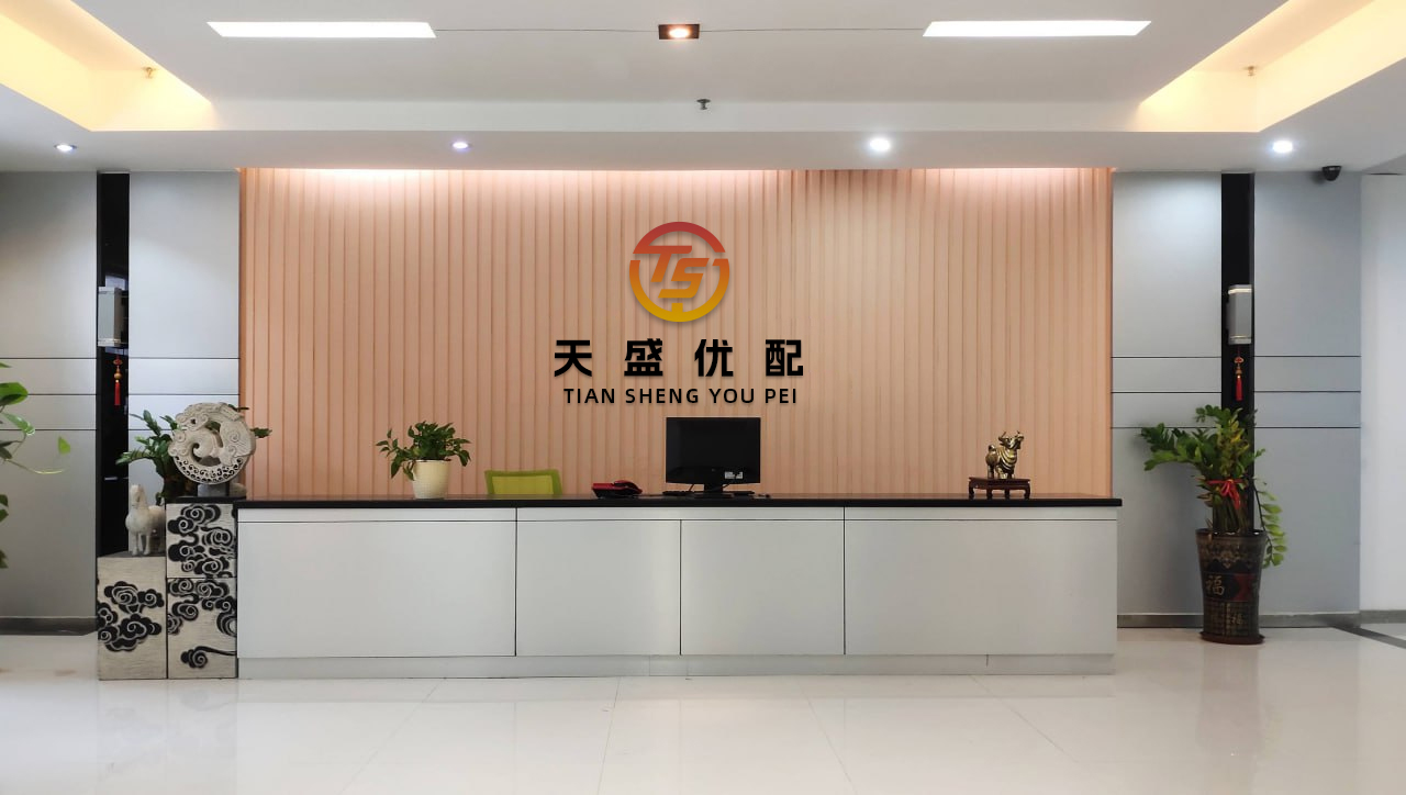 腾思控股 刘哥谈人生谈投资：我发现比较好的捕捉趋势的方法就是多周期趋势共振，这是一个非常好的能抓主升浪的方法。具体的是怎么去做呢？首先我就看这三个周期的图形，10分钟，小时线，日线周期。这三个周期也是分别...
