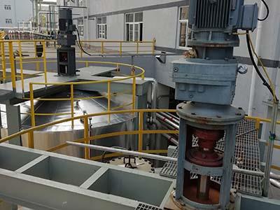 搅拌器设备在工业生产中的应用